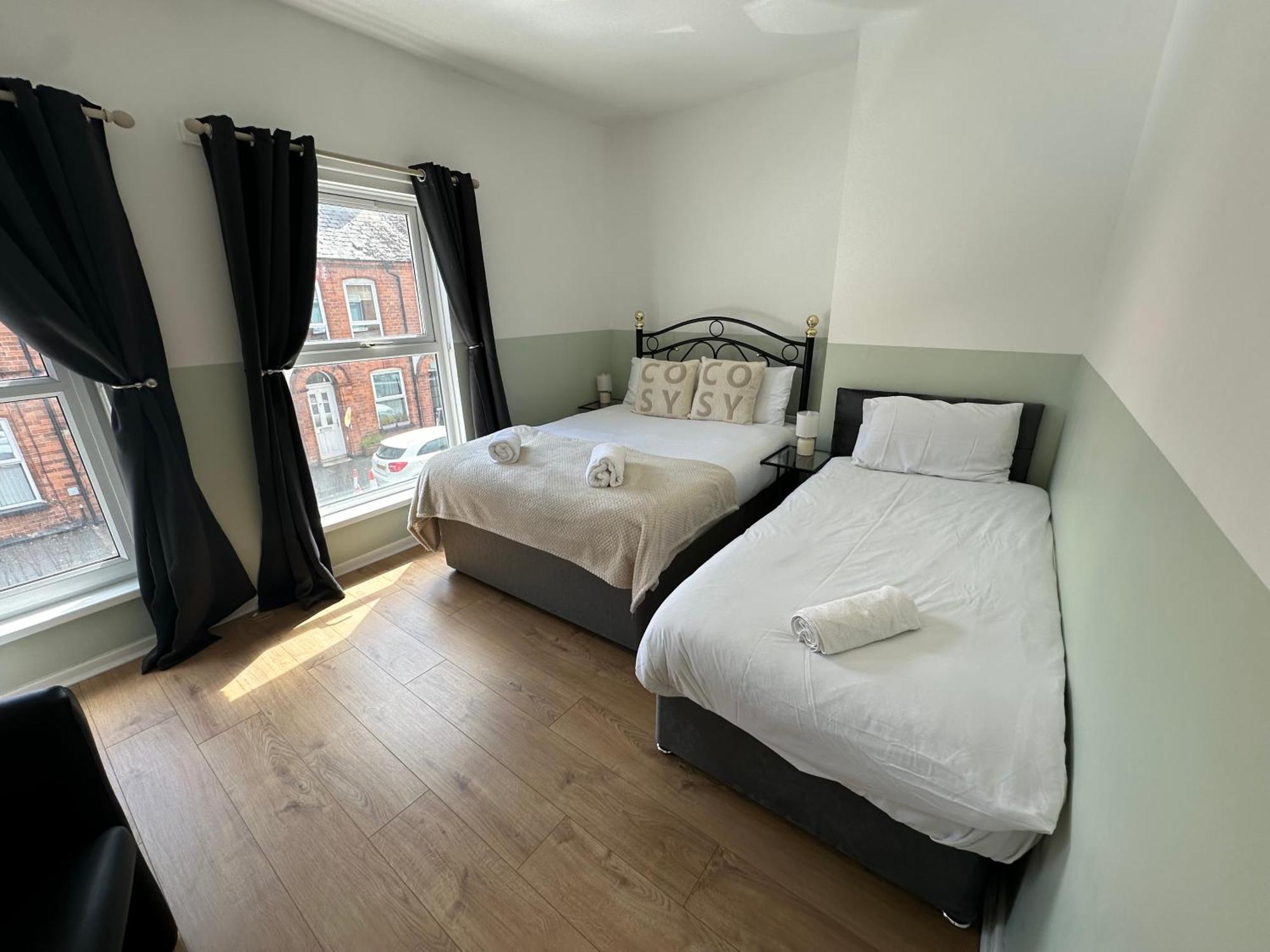 2Br City Side House Belfast Exterior photo